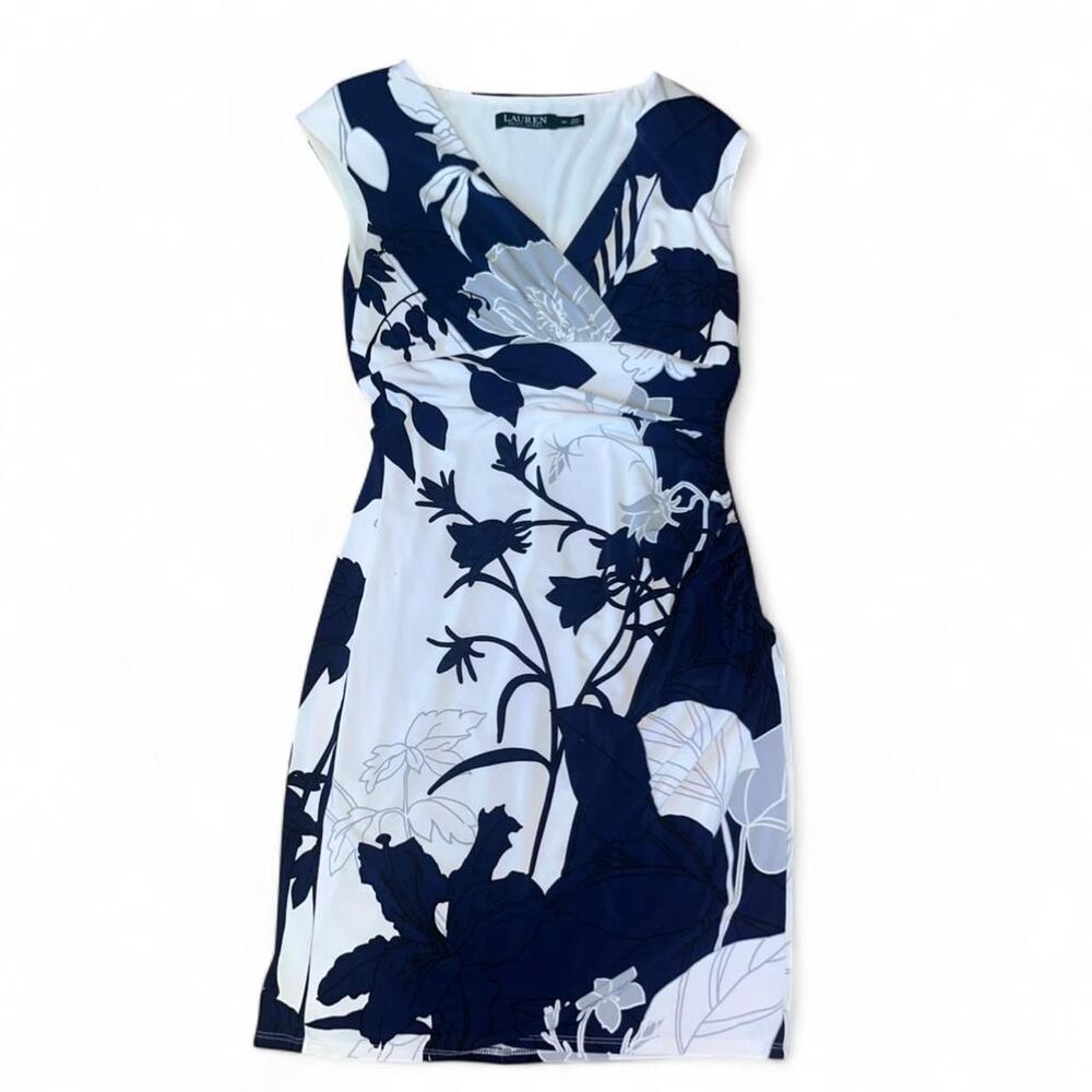 Ralph Lauren Women's Blue and White Floral Casual Dress SZ 6 Petite